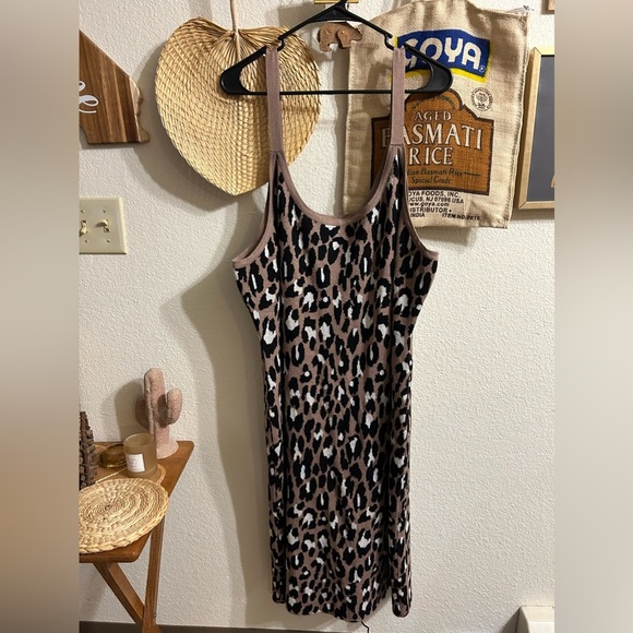 Animal print dress - Picture 2 of 5